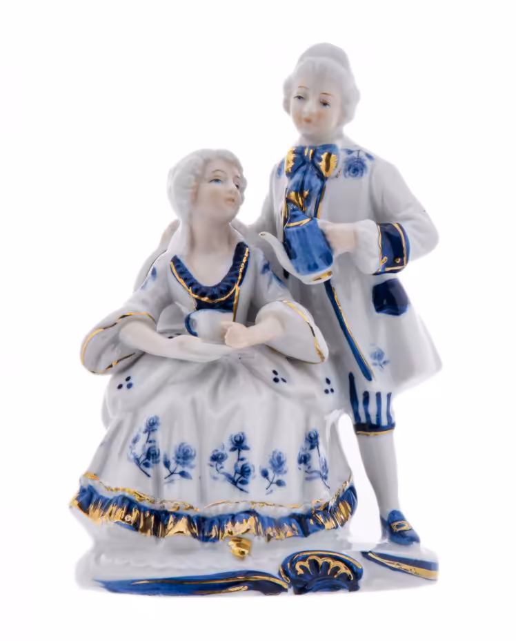 Статуэтка "Кавалер с дамой", фарфор, роспись, Западная Европа, 2000-2015 гг.