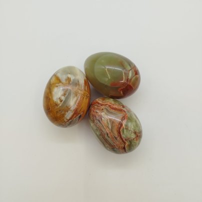Набор из трех статуэток в виде яйца, натуральный камень, Азия, 2000-2010 гг.