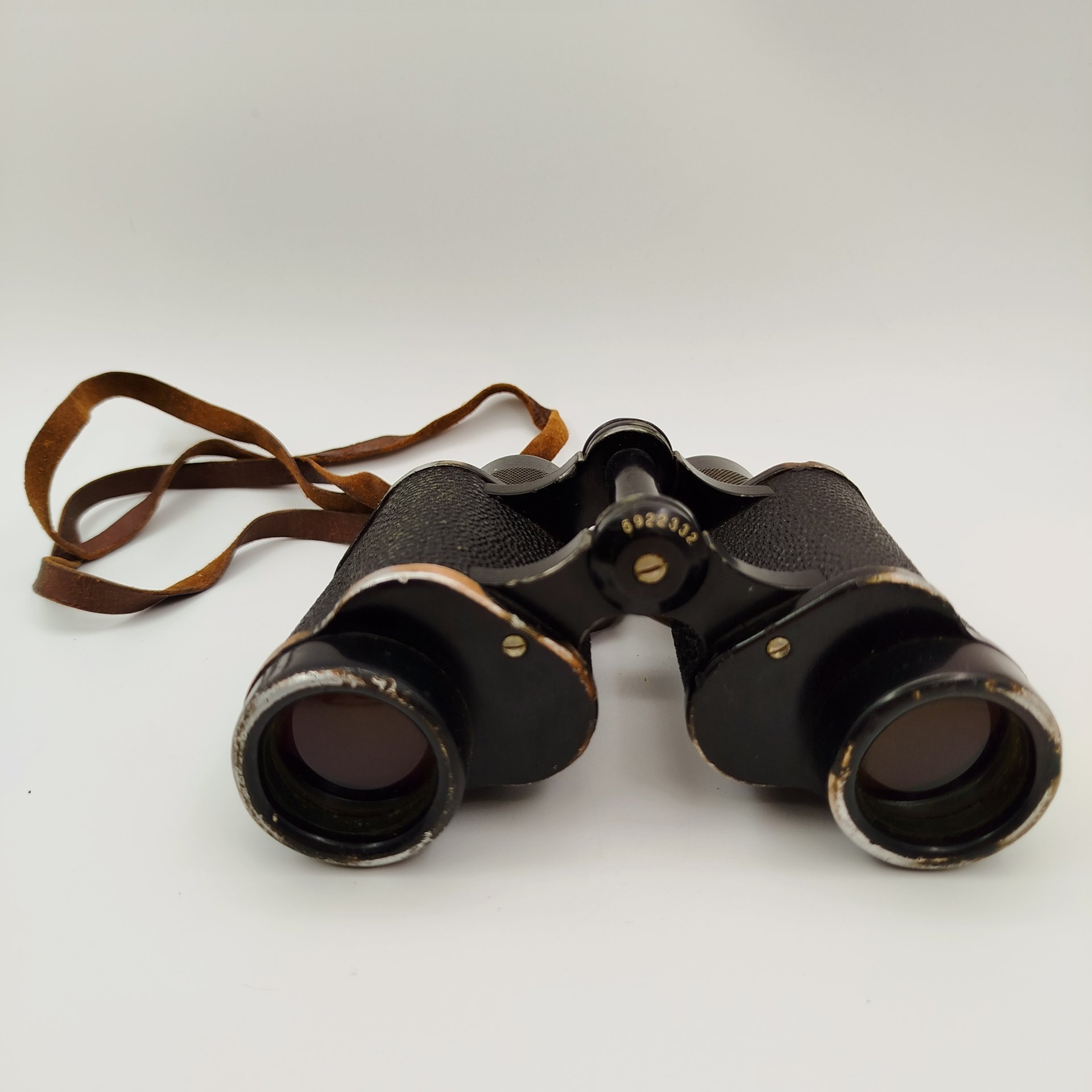 Бинокль призменный полевой (БПП) 8х30 в кофре, металл, стекло, кожп, Казанский оптико-механический завод (КОМЗ), СССР, 1070-1960 гг.