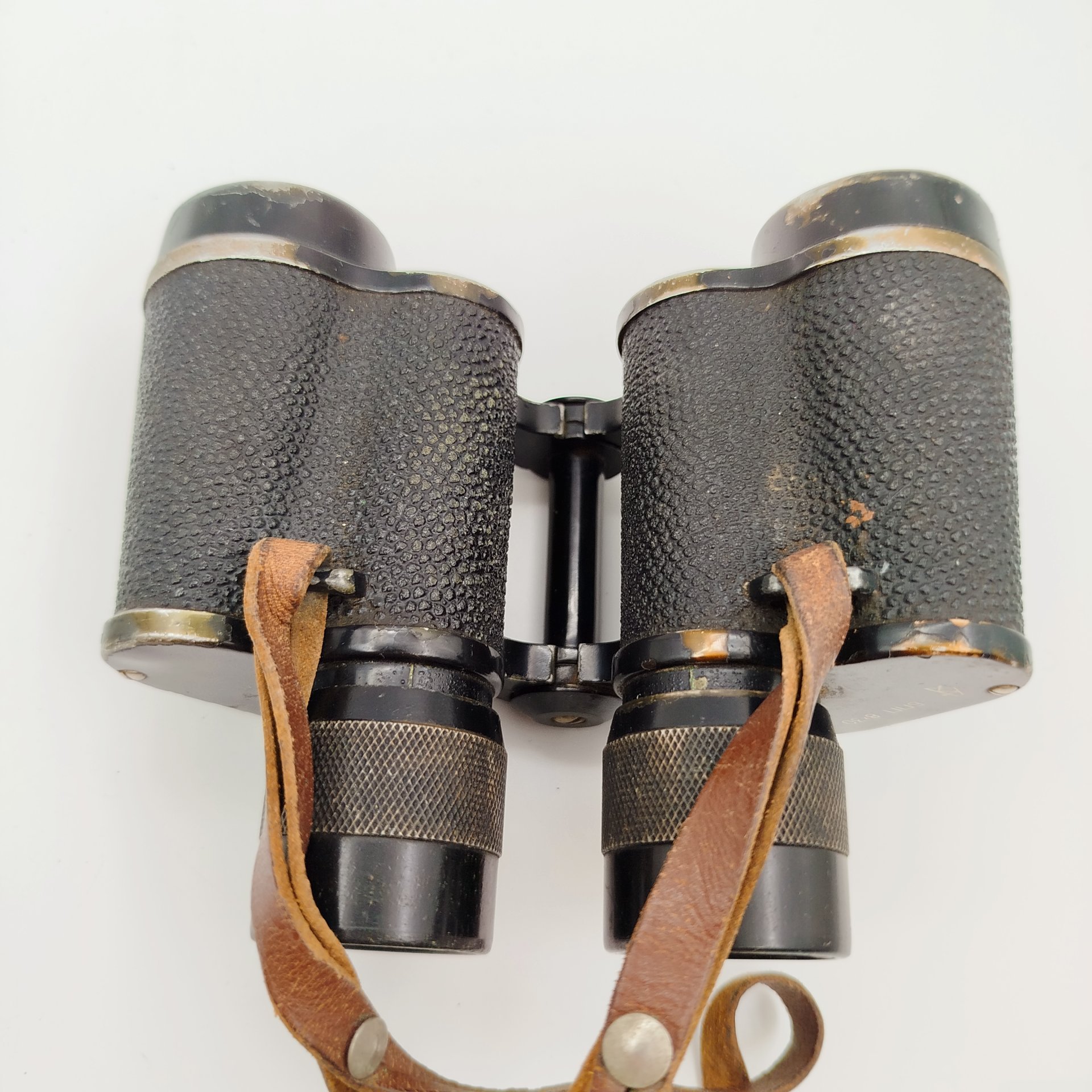 Бинокль призменный полевой (БПП) 8х30 в кофре, металл, стекло, кожп, Казанский оптико-механический завод (КОМЗ), СССР, 1070-1960 гг.
