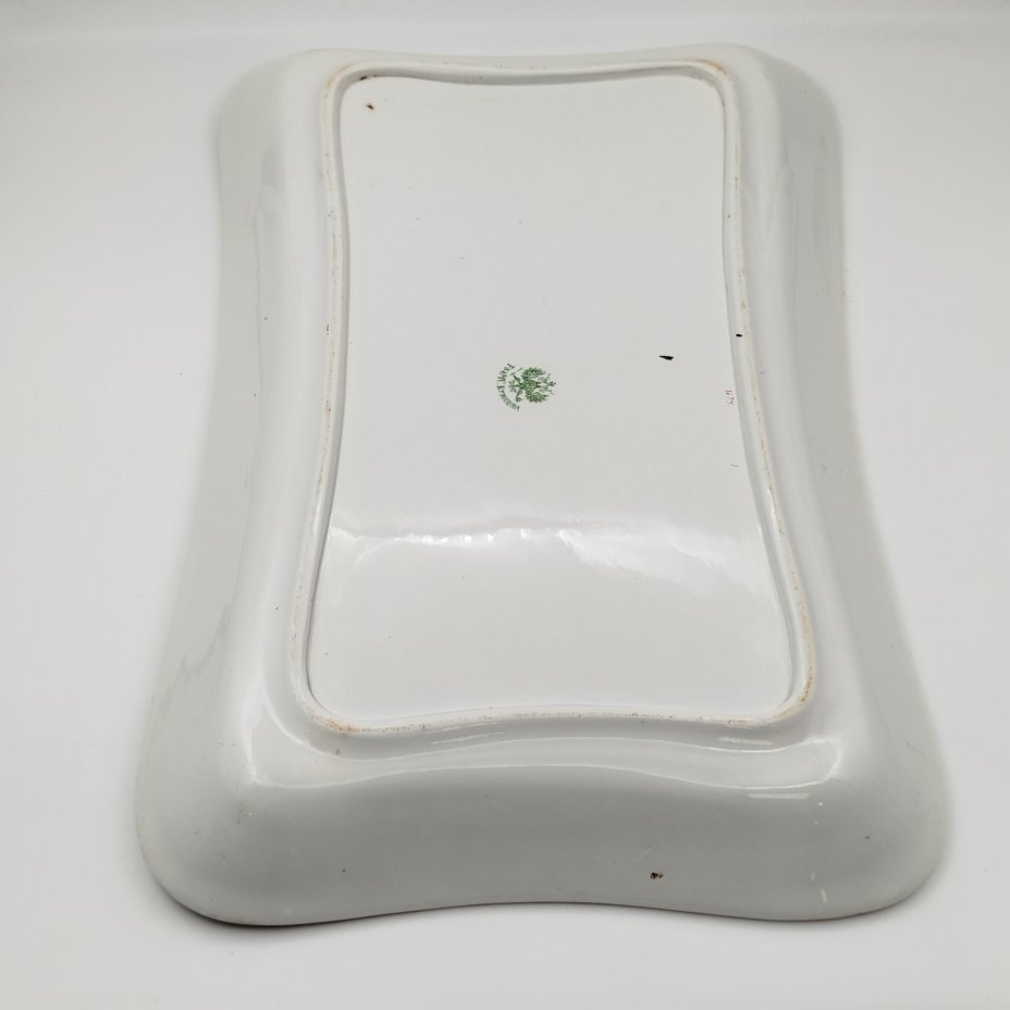 Блюдо сервировочное прямоугольной формы, фаянс, деколь, золочение, Товарищество М.С. Кузнецова, Российская империя, 1889-1917 гг.