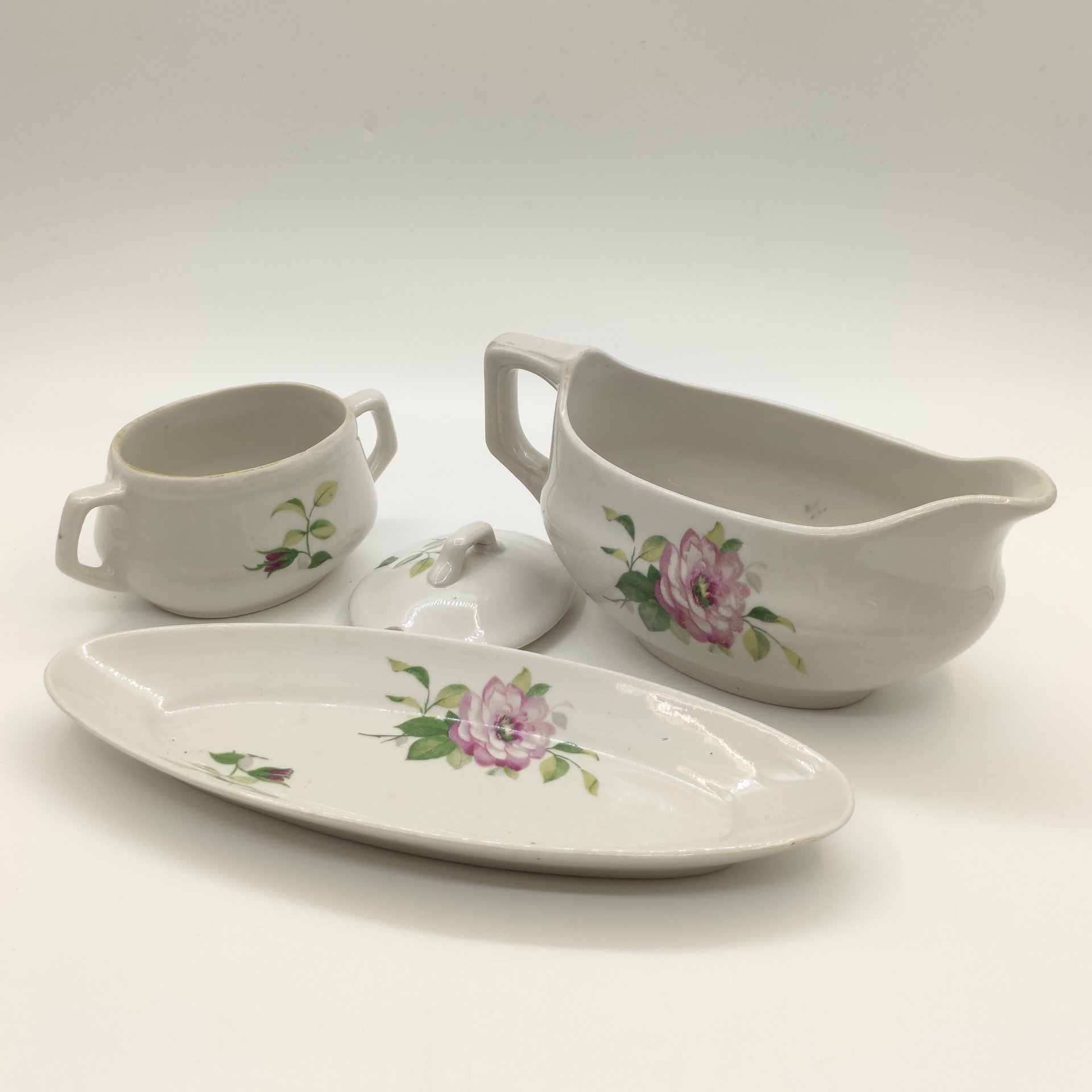 Набор из 3-х предметов с цветочным декором (сахарница, соусник, селёдочница), фарфор, деколь, Дулевский фарфоровый завод (Дулёво), СССР, 1960 г.