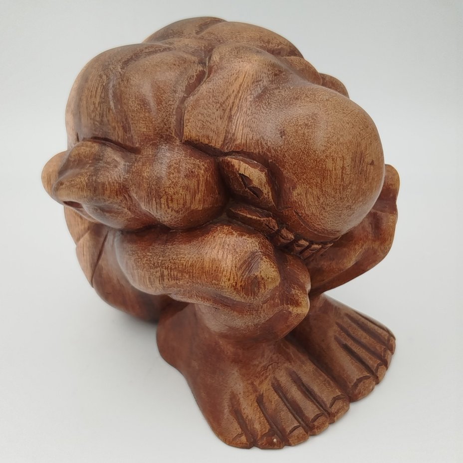 Статуэтка "Плачущий монах"