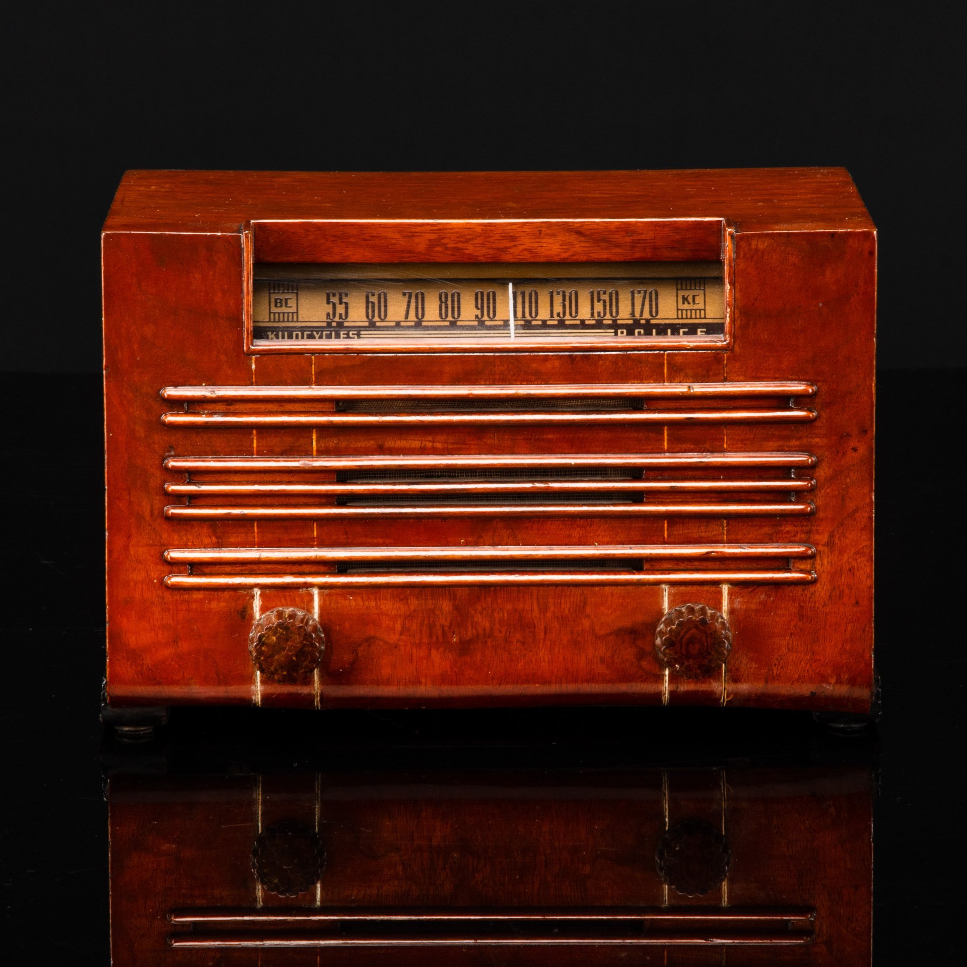 Радио кабинетное "Cabinet by Ingraham", General Electric