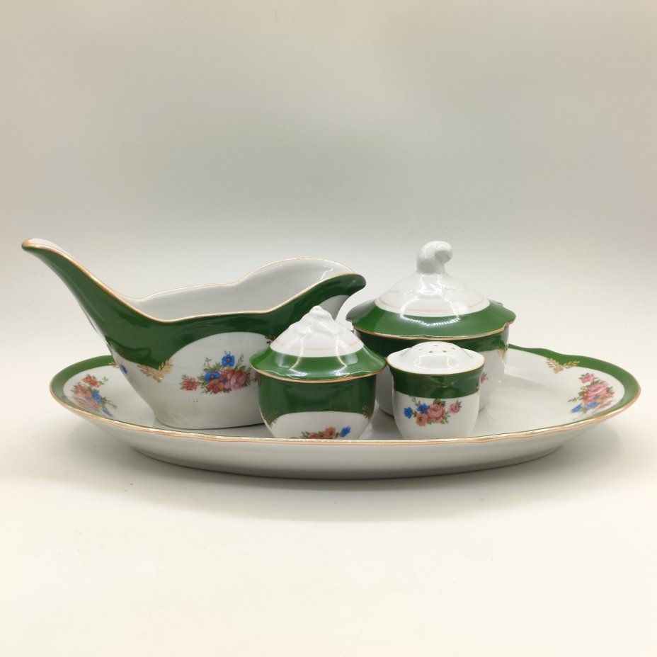 Набор для сервировки стола из сервиза "Воспоминание"  (5 предметов), фарфор, крытье, деколь, золочение, Дулевский фарфоровый завод (Дулёво), Российская Федерация, 1999 г.