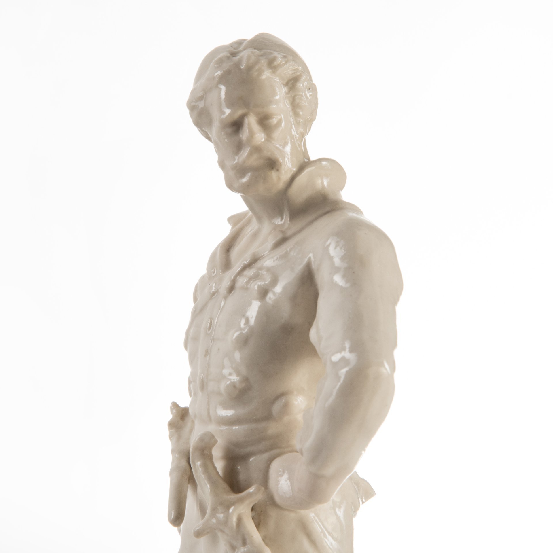 Статуэтка "Стенька Разин", автор модели Б. Савицкий (1924 г.), фарфор, Государственный фарфоровый завод (ГФЗ), РСФСР, 1924-1930 гг., Государственный фарфоровый завод (ГФЗ)
