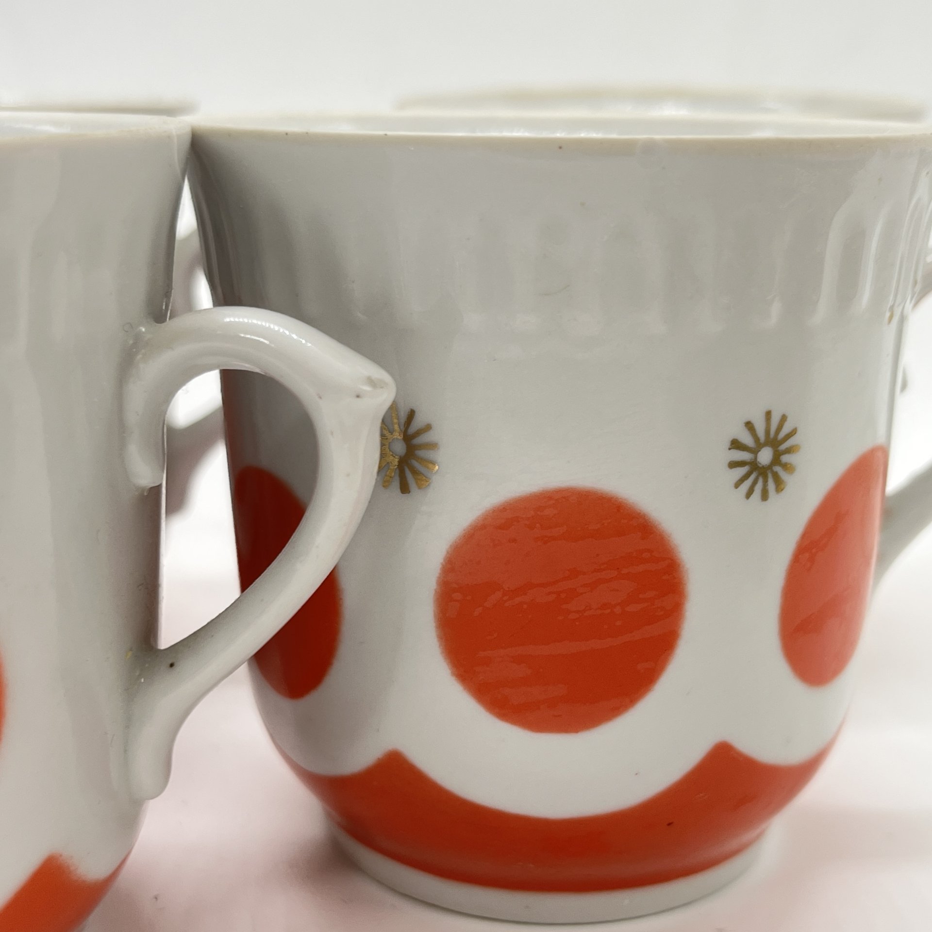 Набор из 4 чашек с декором в оранжевый горох, фарфор, деколь, золочение, Городницкий фарфоровый завод, СССР, 1970-1990 гг.