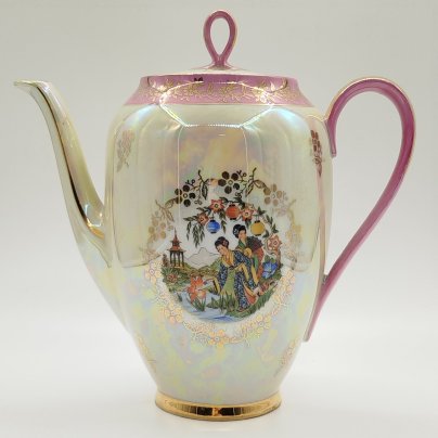 Чайник доливной "Мадонна" в стиле шинуазри, фарфор, люстр, деколь, золочение, Bremer & Schmidt (BES), Германия, 1970-1990 гг.