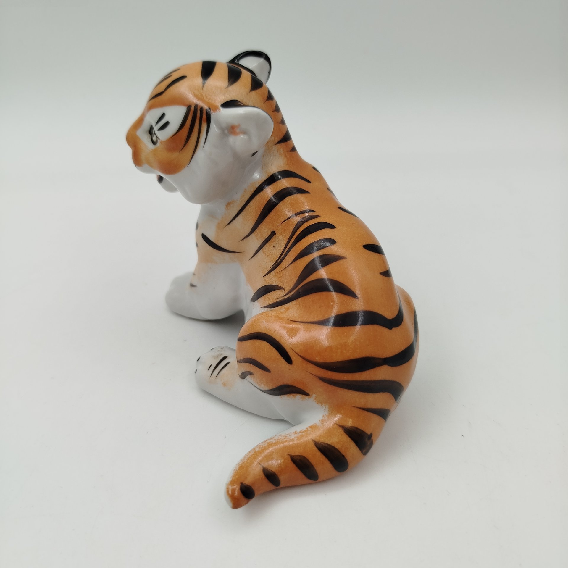 Статуэтка "Тигренок"
