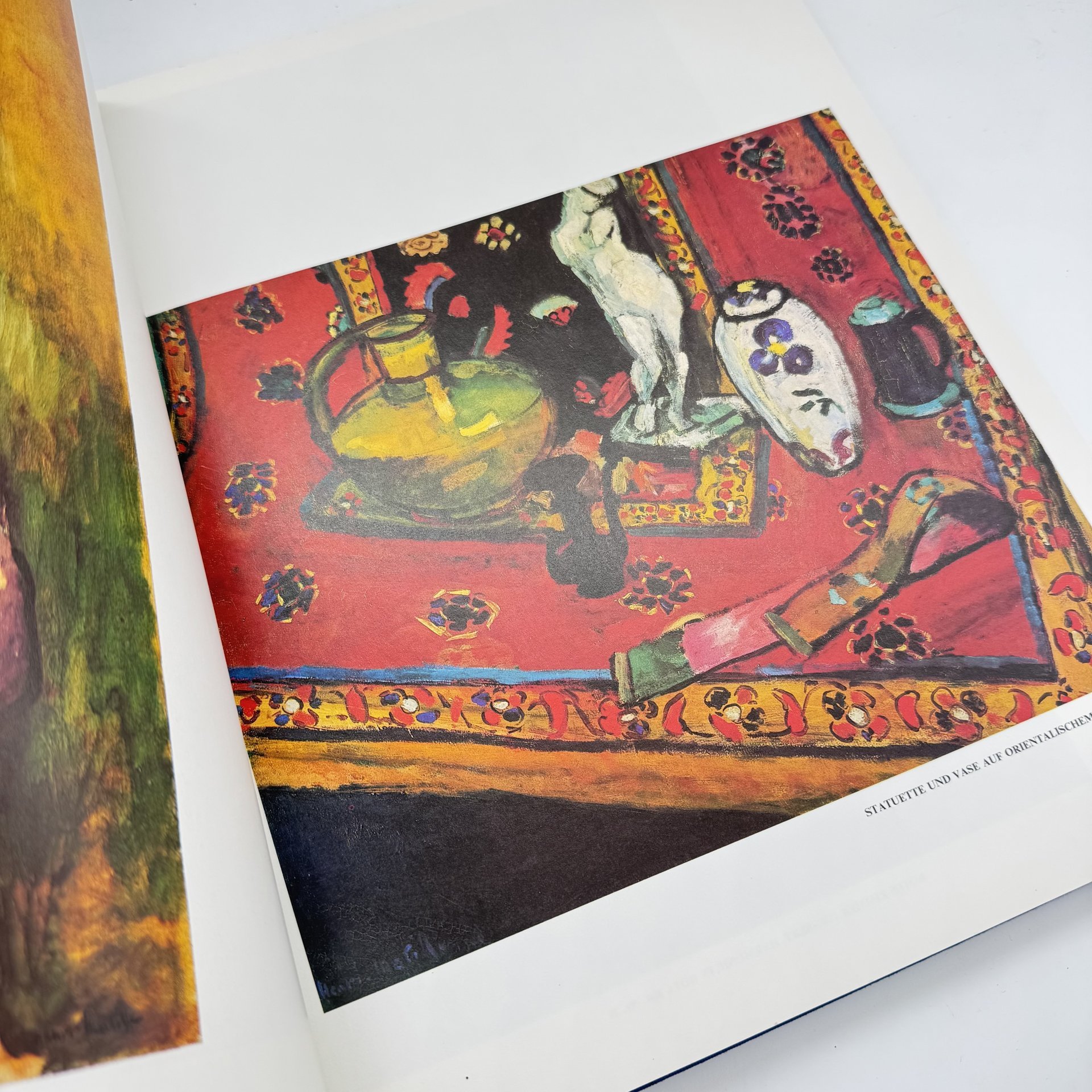 Альбом на немецком языке "Henri Matisse: Gemalde und Plastiken in den Museen der Sowjetunion", Издательство «Аврора»