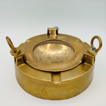 Пепельница "Иллюминатор" с откидной крышкой, латунь, стекло, Европа, 1980-2000 гг.