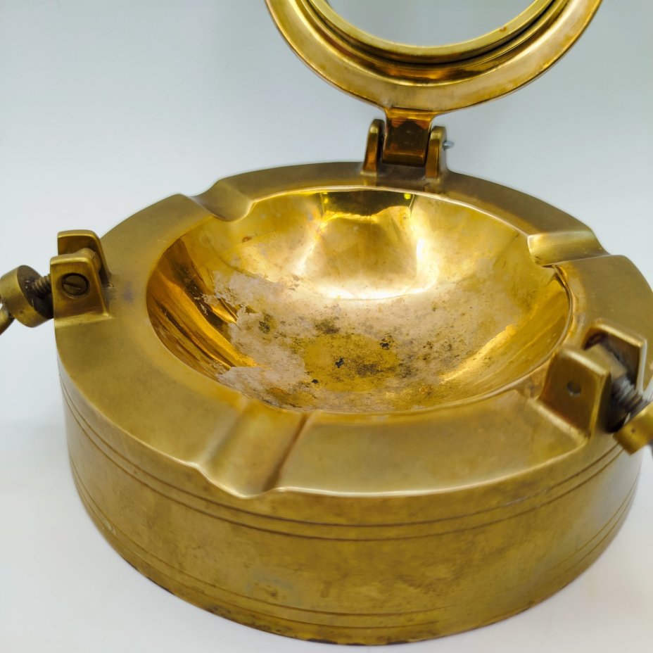 Пепельница "Иллюминатор" с откидной крышкой