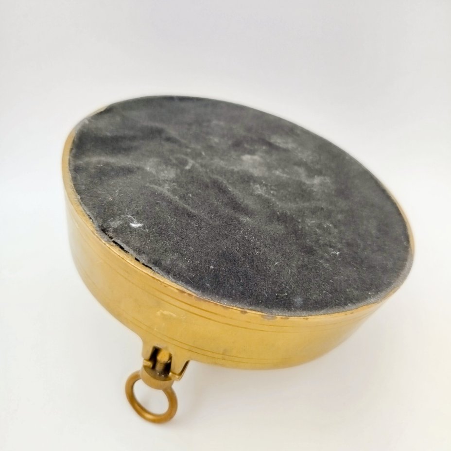 Пепельница "Иллюминатор" с откидной крышкой