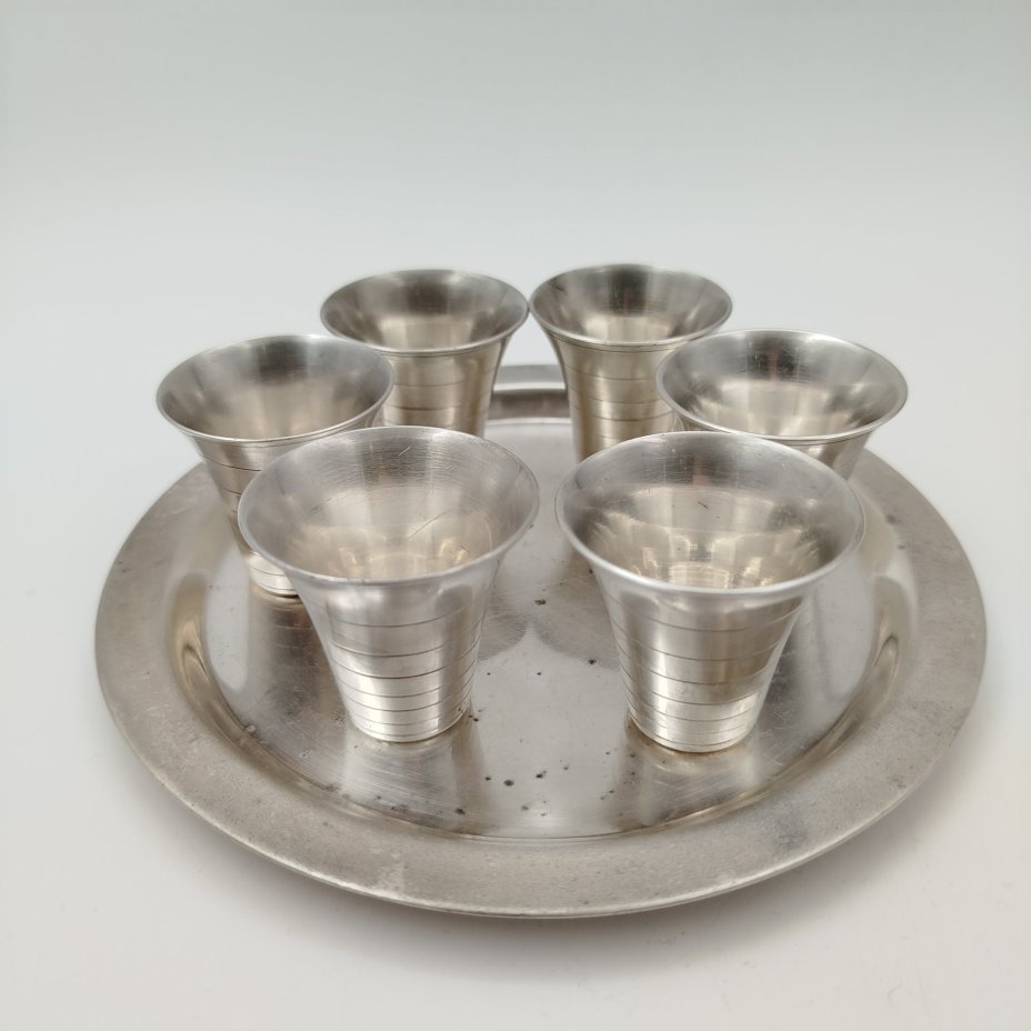 Набор для подачи крепких напитков (поднос и 6 стопок), металл, СССР, 1970-1990 гг.