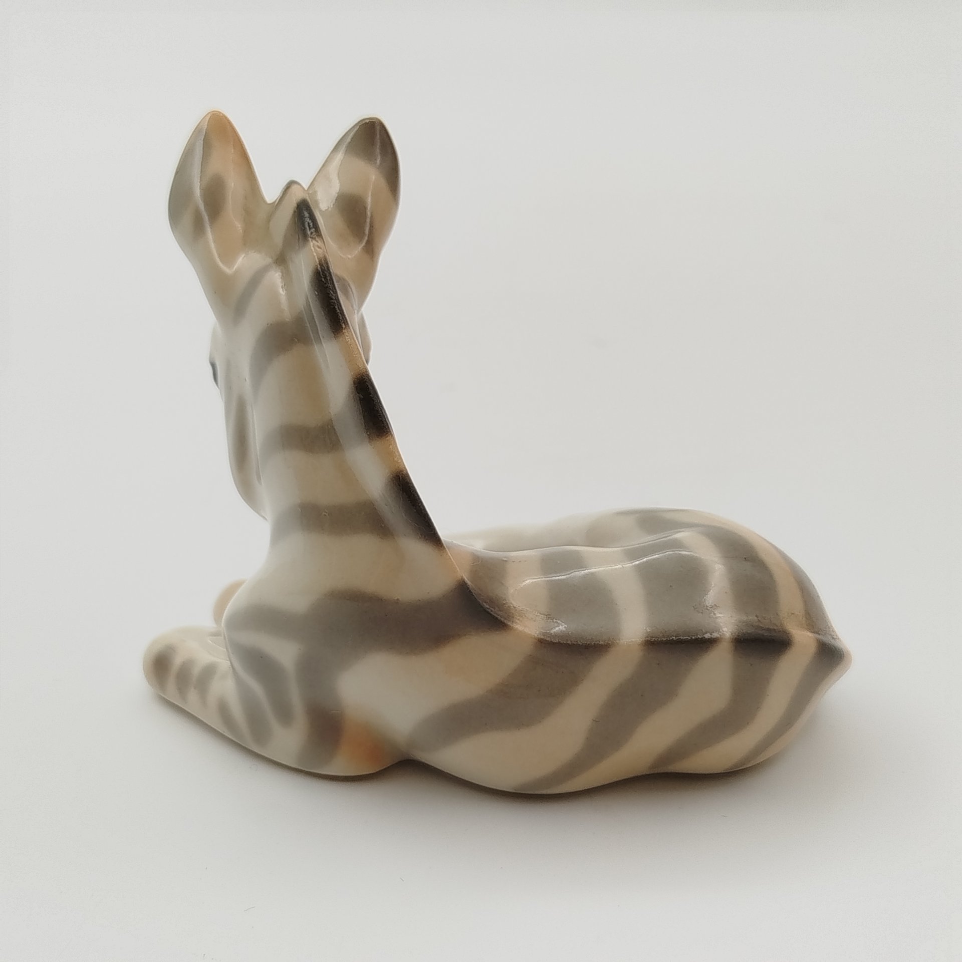 Статуэтка "Зебра", фарфор, аэрография, роспись, Ленинградский фарфоровый завод (ЛФЗ), СССР, 1970-1991 гг.