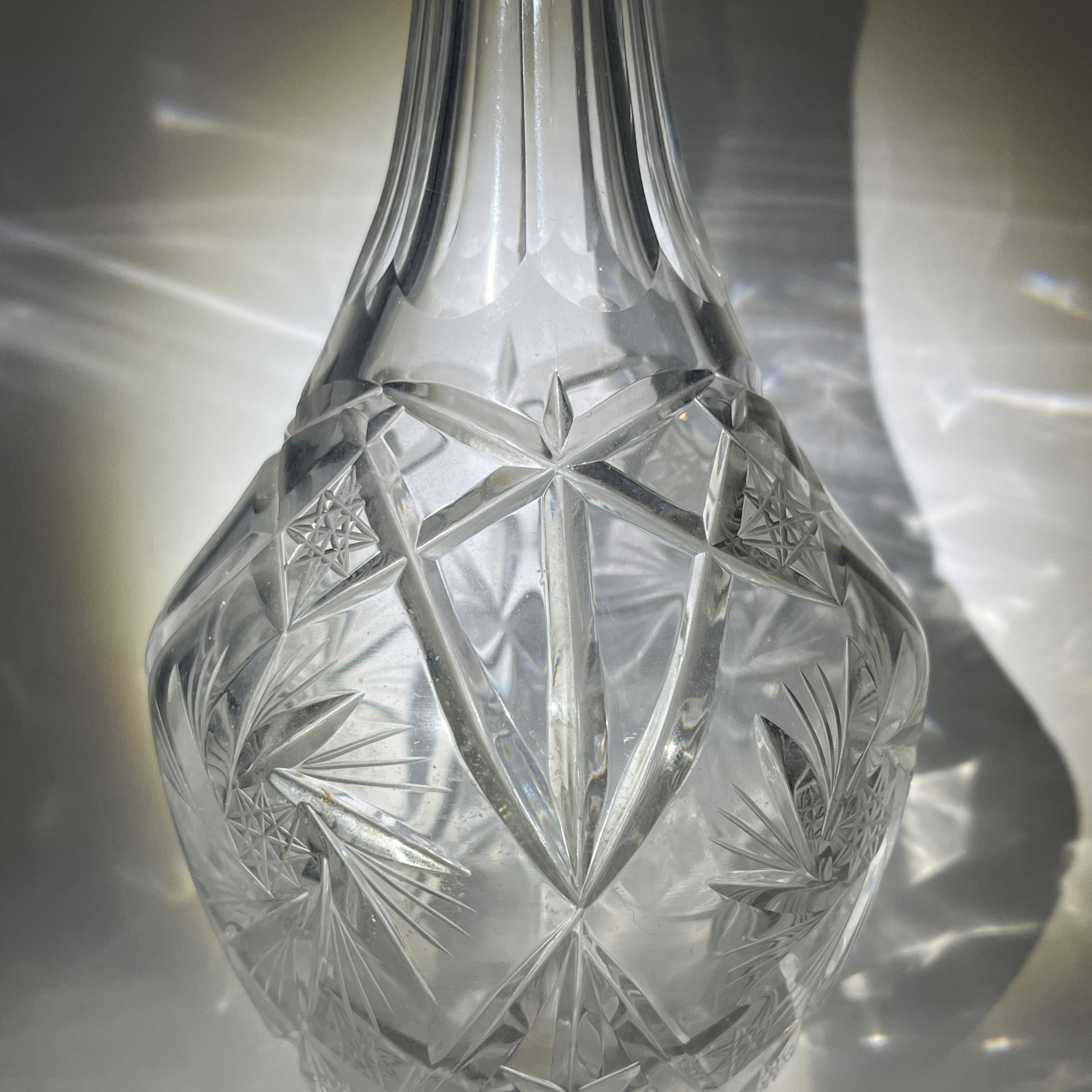 Графин с резным геометрическим декором, хрусталь, алмазная грань, СССР, 1970-1990 гг.