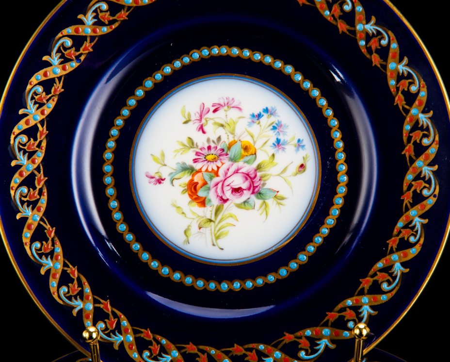 Набор десертных тарелок с цветочным декором на 4 персоны, фарфор, роспись, эмали, крытье кобальтом, золочение, Bernardaud, Франция, 1900-1930 гг.