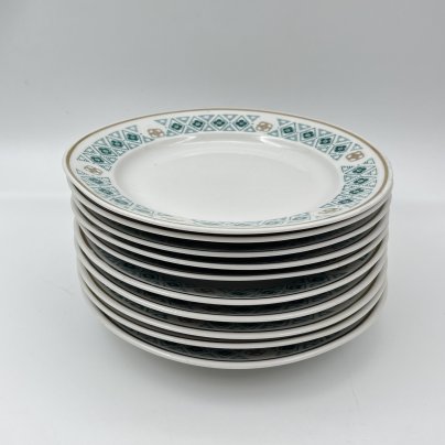 Набор из 10-ти десертных тарелок, украшенных растительным декором, фарфор, деколь, золочение, Дмитровский фарфоровый завод (ДФЗ Вербилки), СССР, 1965-1991 гг.