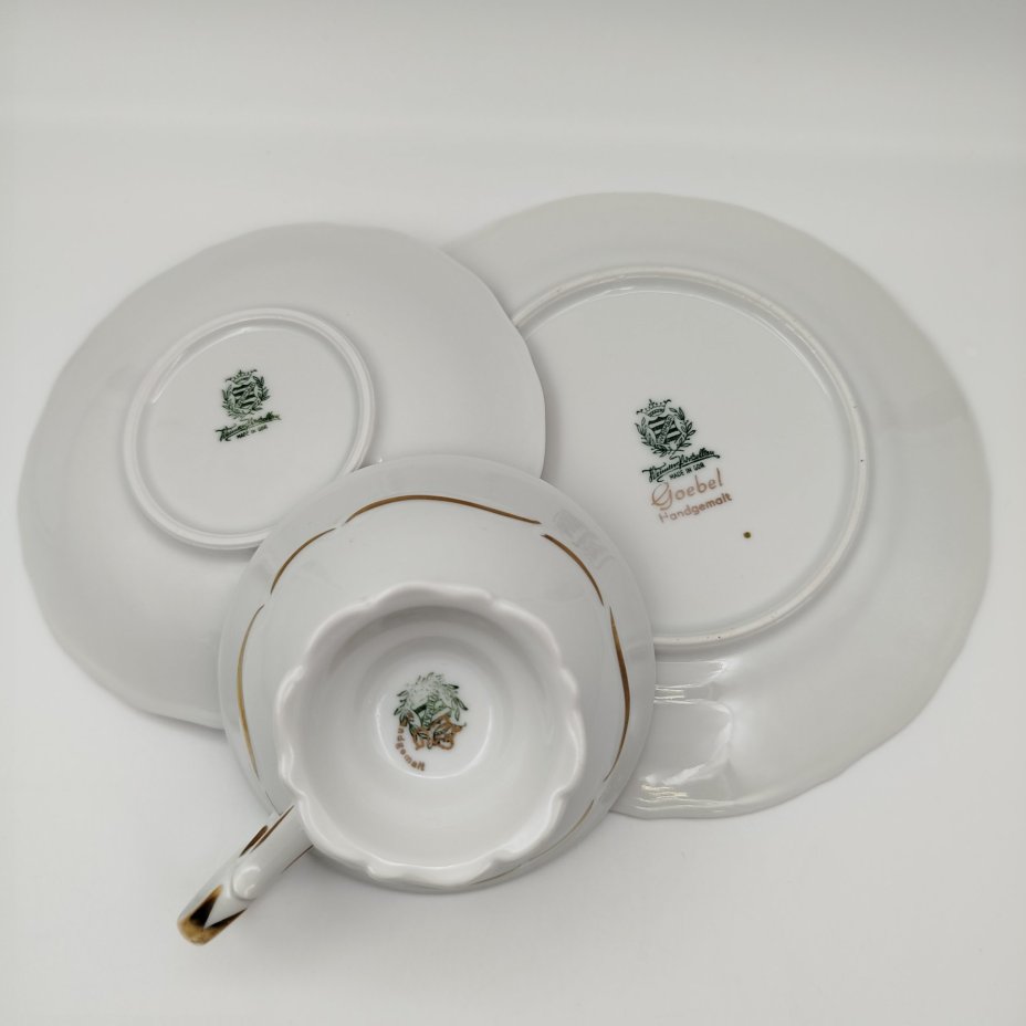 Трио чайное с цветочным декором пурпурного оттенка, фарфор, роспись, золочение, Weimar Porzellan (Веймарский фарфор), ГДР, 1949-1980 гг.