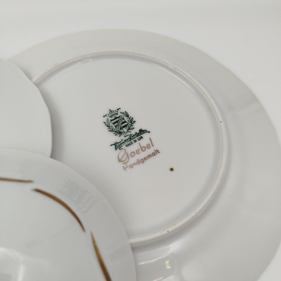 Трио чайное с цветочным декором пурпурного оттенка, фарфор, роспись, золочение, Weimar Porzellan (Веймарский фарфор), ГДР, 1949-1980 гг.