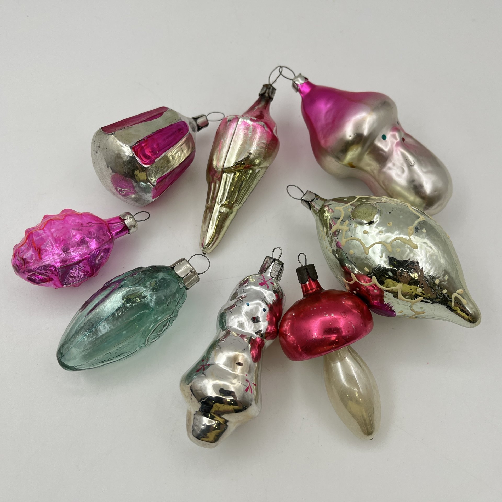 Набор из 8-ми ёлочных игрушек разной формы и размера, стекло, роспись, металл, СССР, 1950-1980 гг.