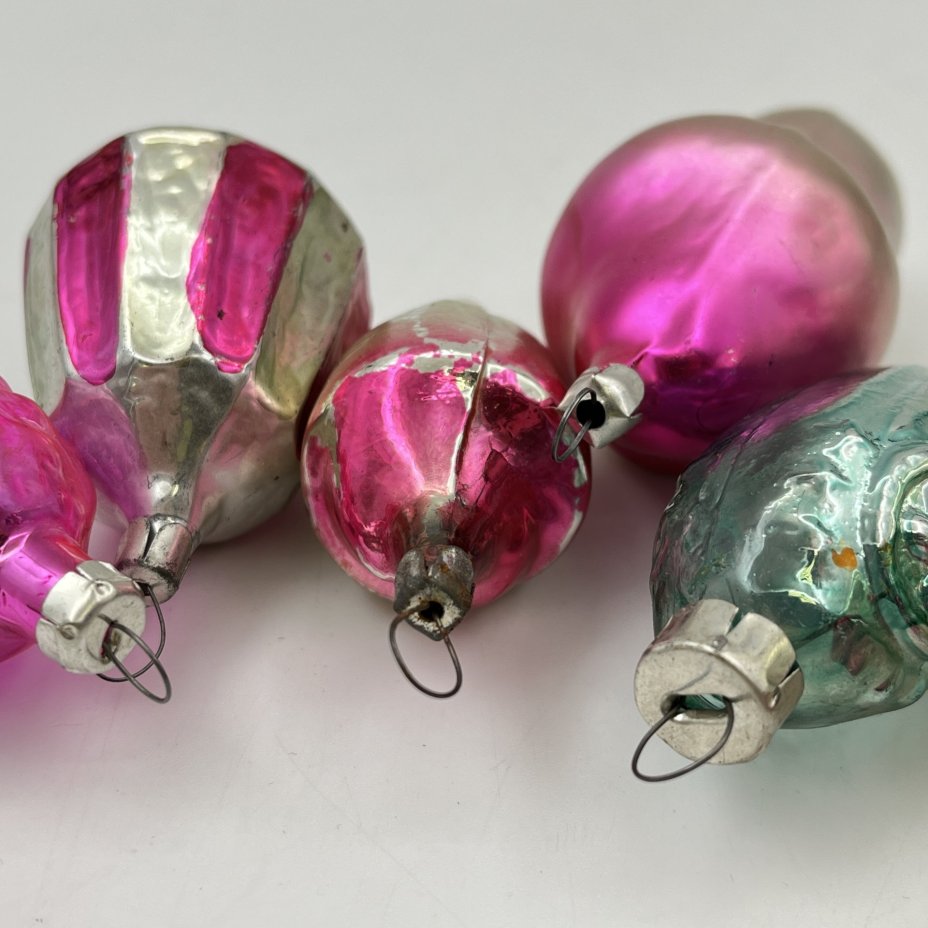 Набор из 8-ми ёлочных игрушек разной формы и размера