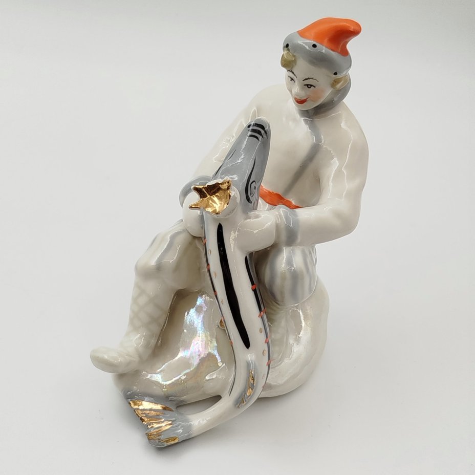 Статуэтка "Емеля со щукой" ("По щучьему велению"), скульптор В. Петушков