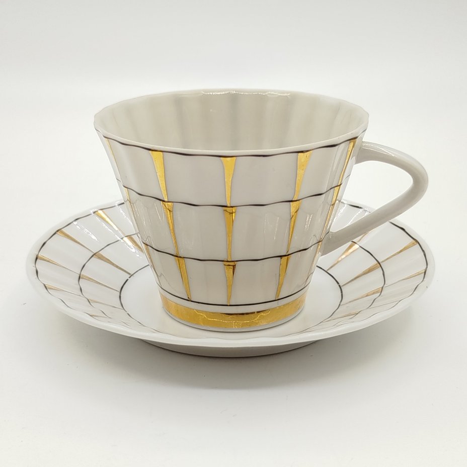 Пара чайная "Золотая клетка", форма "Каннелюрный", автор формы Ольшевский В.Н., автор рисунка Правикова А.И.