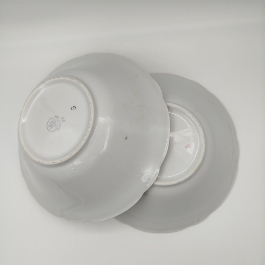 Набор из 2-х салатников "Мадонна", фарфор, деколь, люстр, золочение, Kahla, ГДР, 1960-1980 гг.