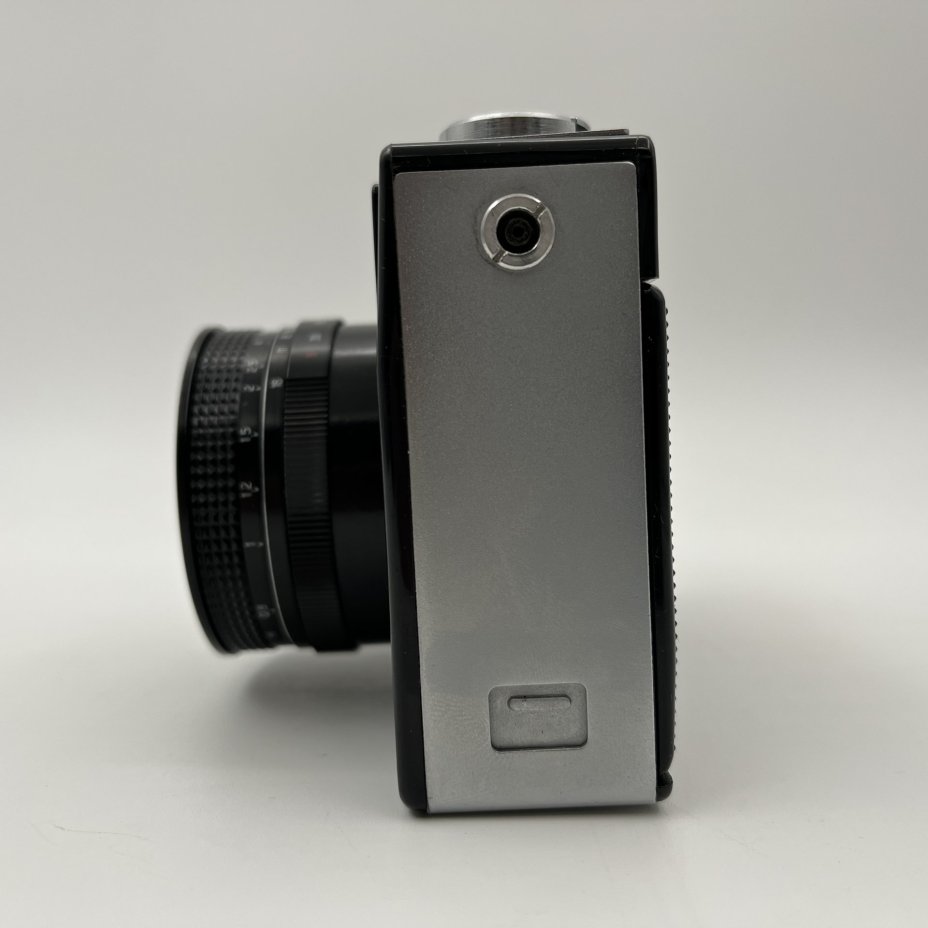 Фотоаппарат "Вилия" с объективом "Триплет 69-3 4/40" в оригинальном кофре, пластик, металл, стекло, кожа, Минский механический завод им. С.И. Вавилова  (БелОМО), СССР, 1974-1985 гг.