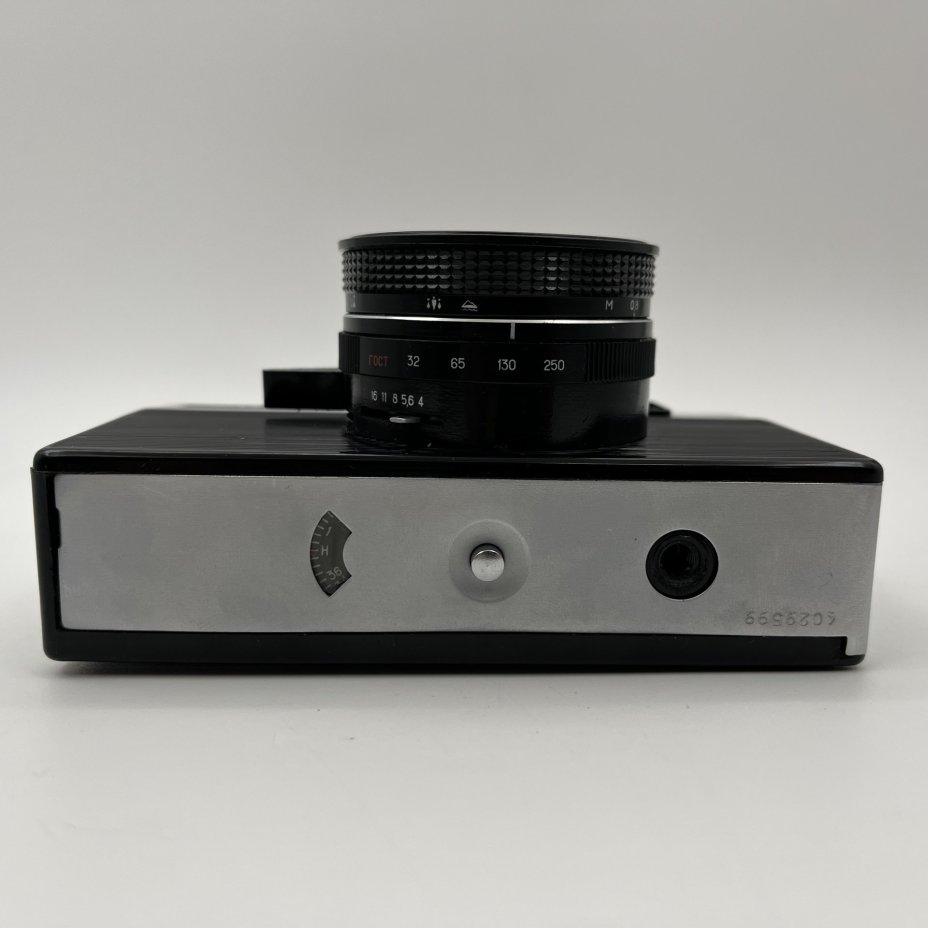 Фотоаппарат "Вилия" с объективом "Триплет 69-3 4/40" в оригинальном кофре, пластик, металл, стекло, кожа, Минский механический завод им. С.И. Вавилова  (БелОМО), СССР, 1974-1985 гг.