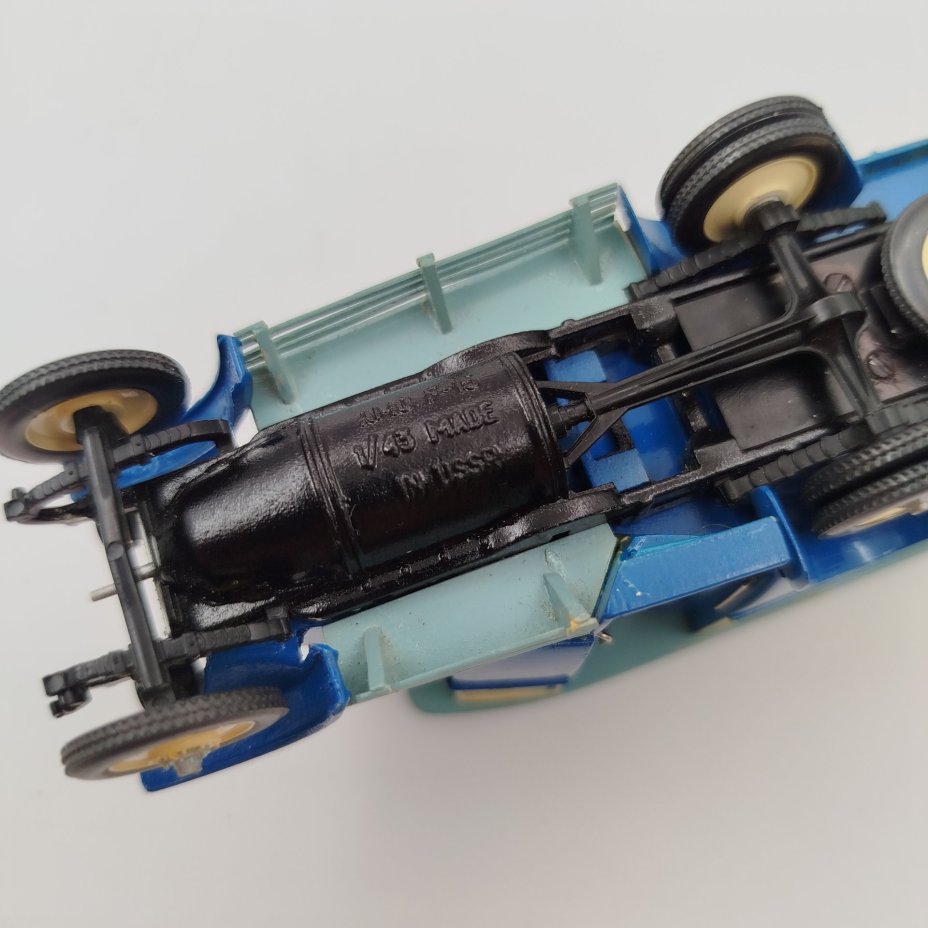 Модель автомобиля "АМО-Ф15"