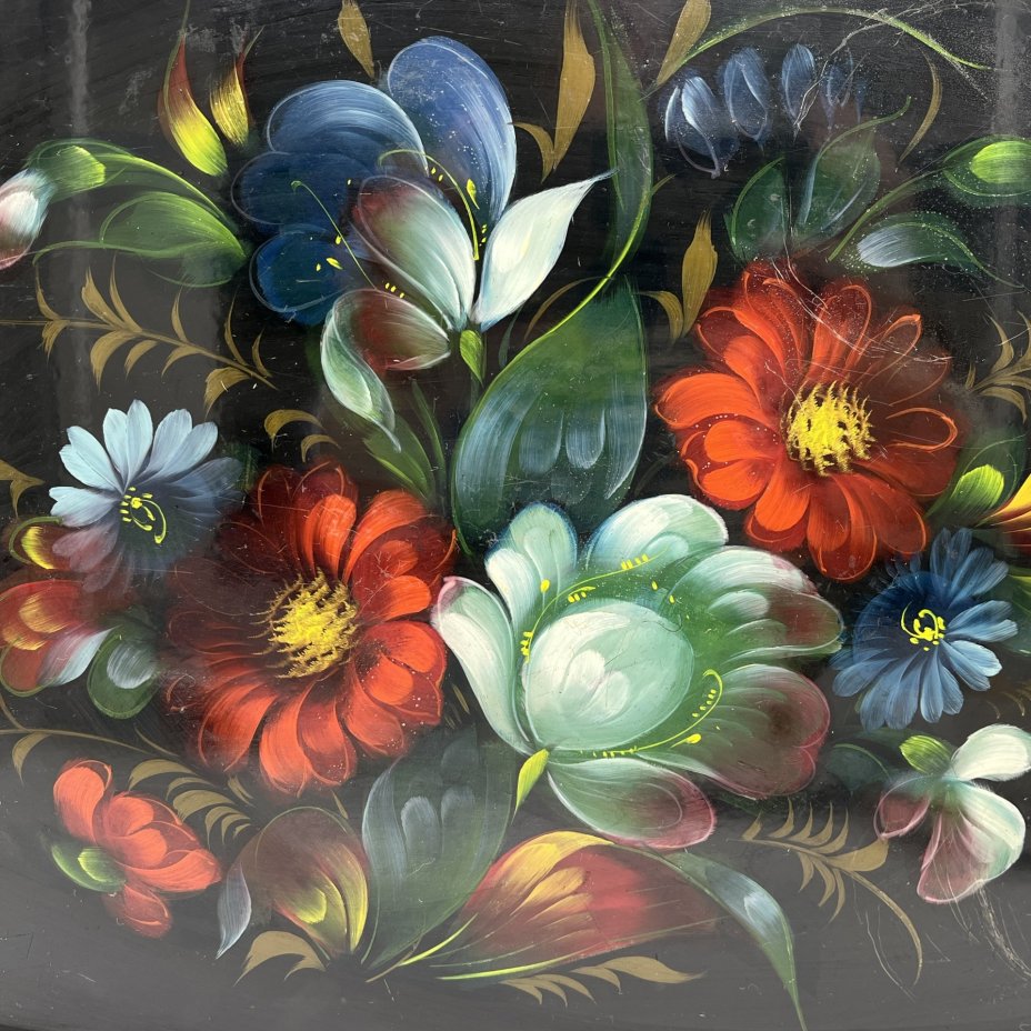 Поднос овальной формы с растительным декором, металл, лак, роспись, золочение, Жостовская фабрика декоративной росписи, СССР, 1970-1990 гг.