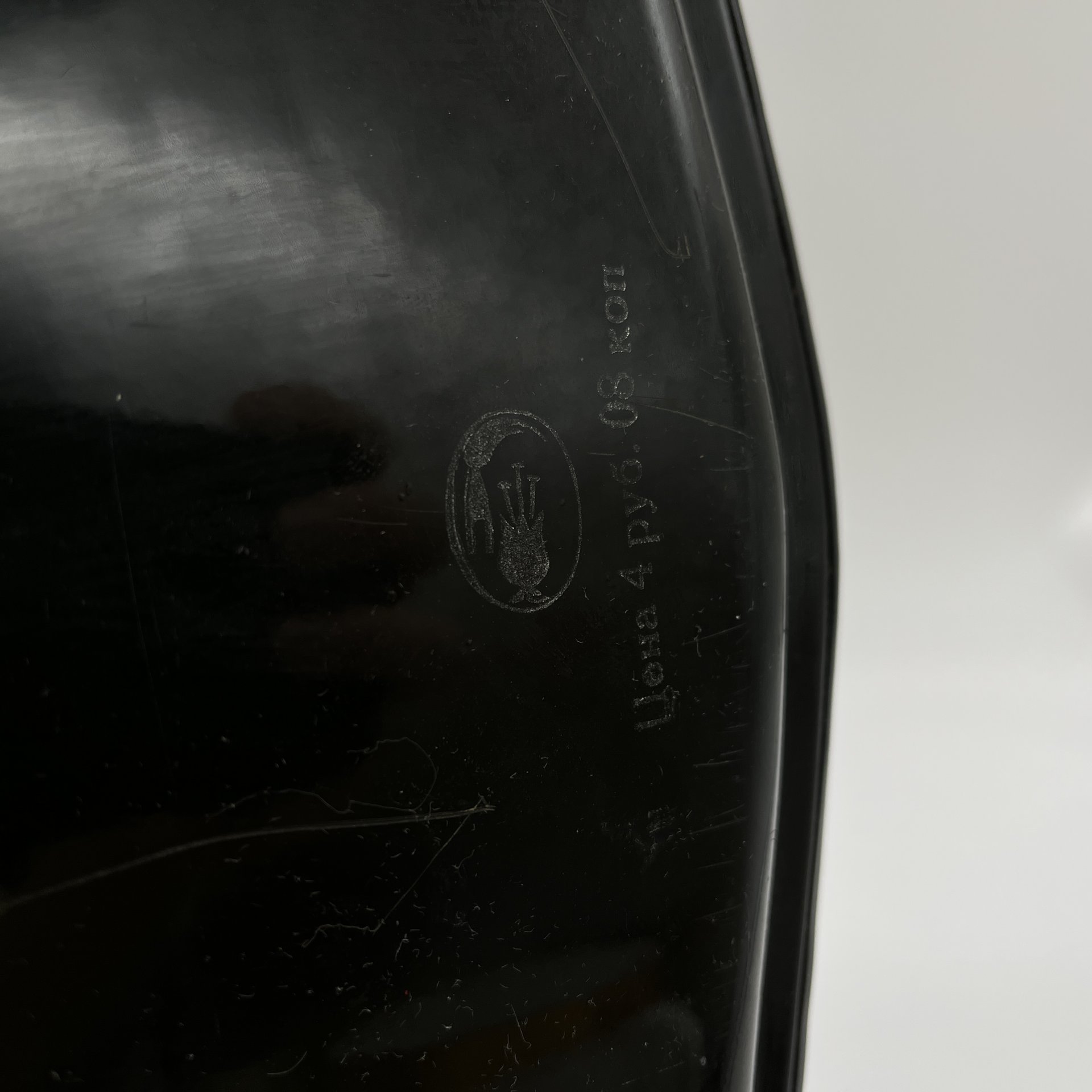 Поднос овальной формы с растительным декором, металл, лак, роспись, золочение, Жостовская фабрика декоративной росписи, СССР, 1970-1990 гг.