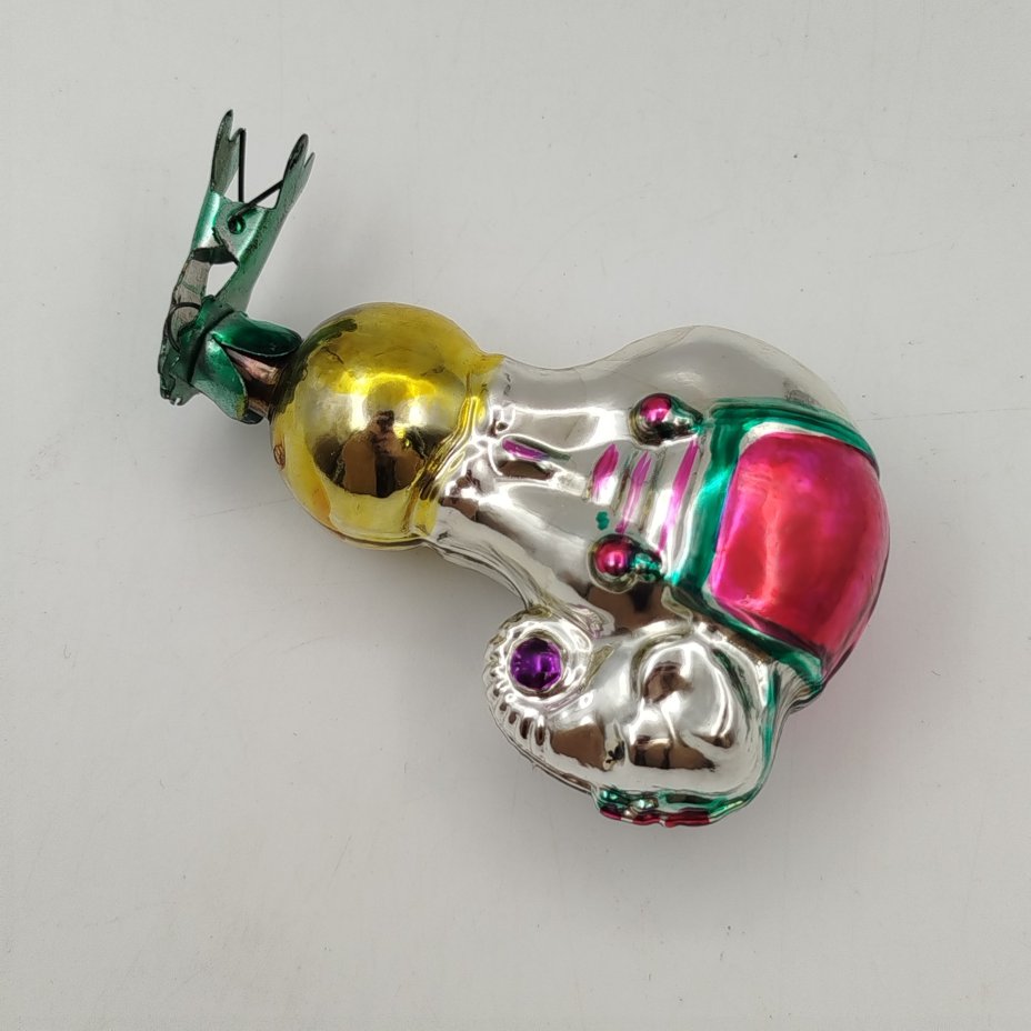 Игрушка ёлочная "Слон на шаре", стекло, роспись, металл, Завод стеклянных ёлочных украшений и оптических изделий, г. Москва, СССР, 1950-1960 гг.