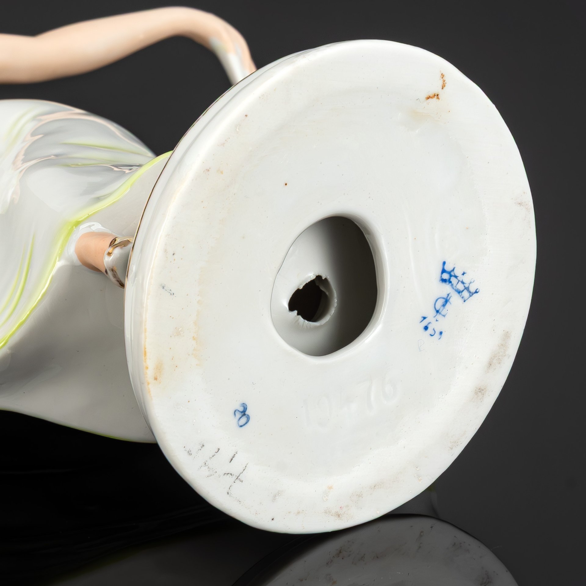 Статуэтка "Танцовщица"