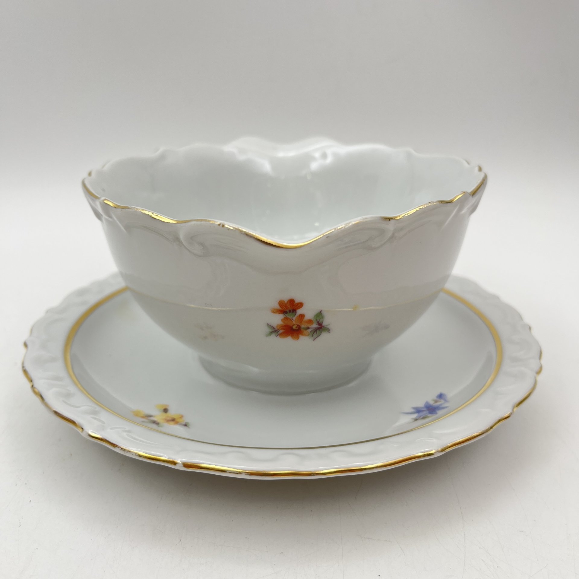 Соусник с цветочным декором, фарфор, деколь, золочение, Kahla, Германия, 1937-1956 гг.