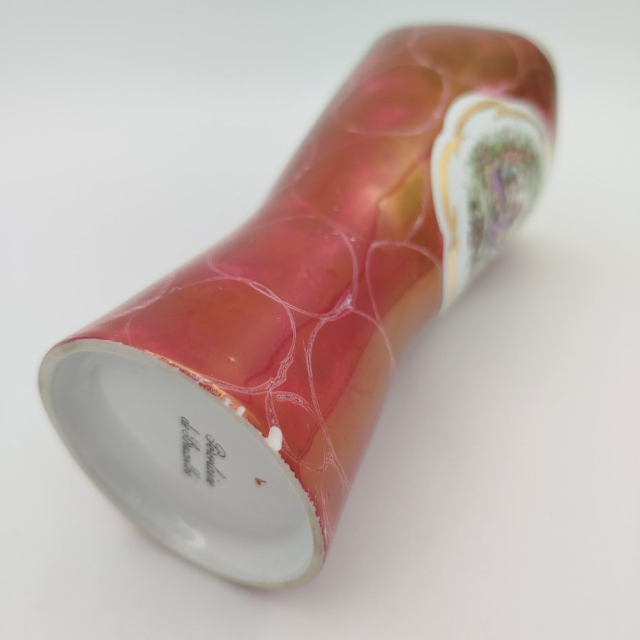 Ваза, украшенная галантной сценой, Porcelaine de Bruxelles