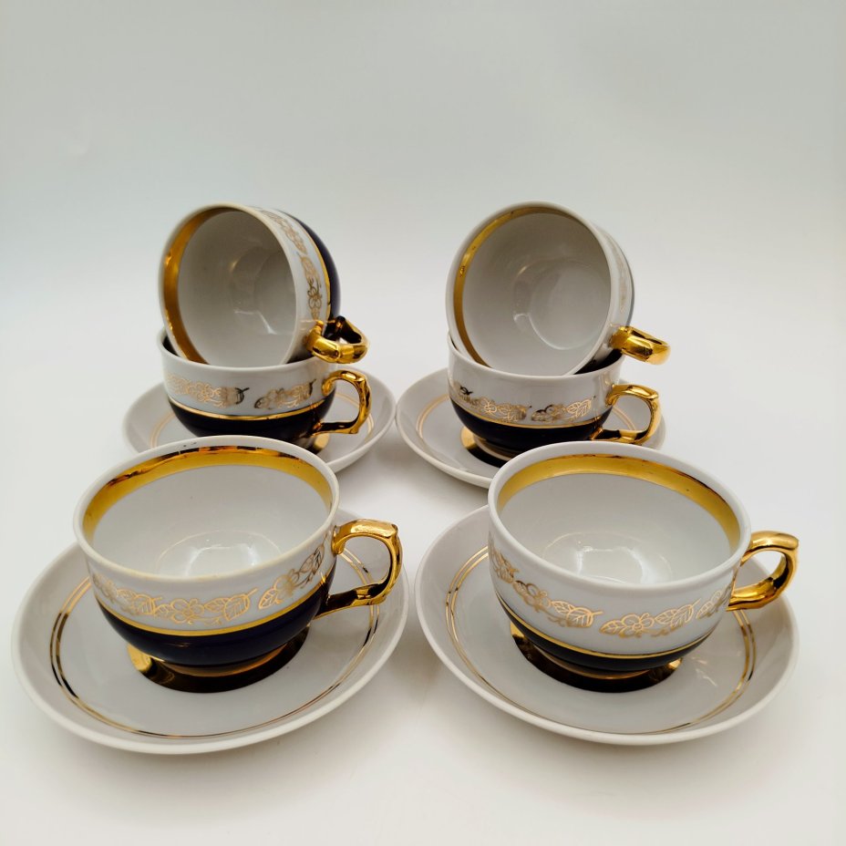 Сервиз кофейный на 6 персон (15 предметов), украшенный цветочнм декором, фарфор, крытье кобальтом, золочение, Полонский фарфоровый завод, СССР, 1980-1991 гг.