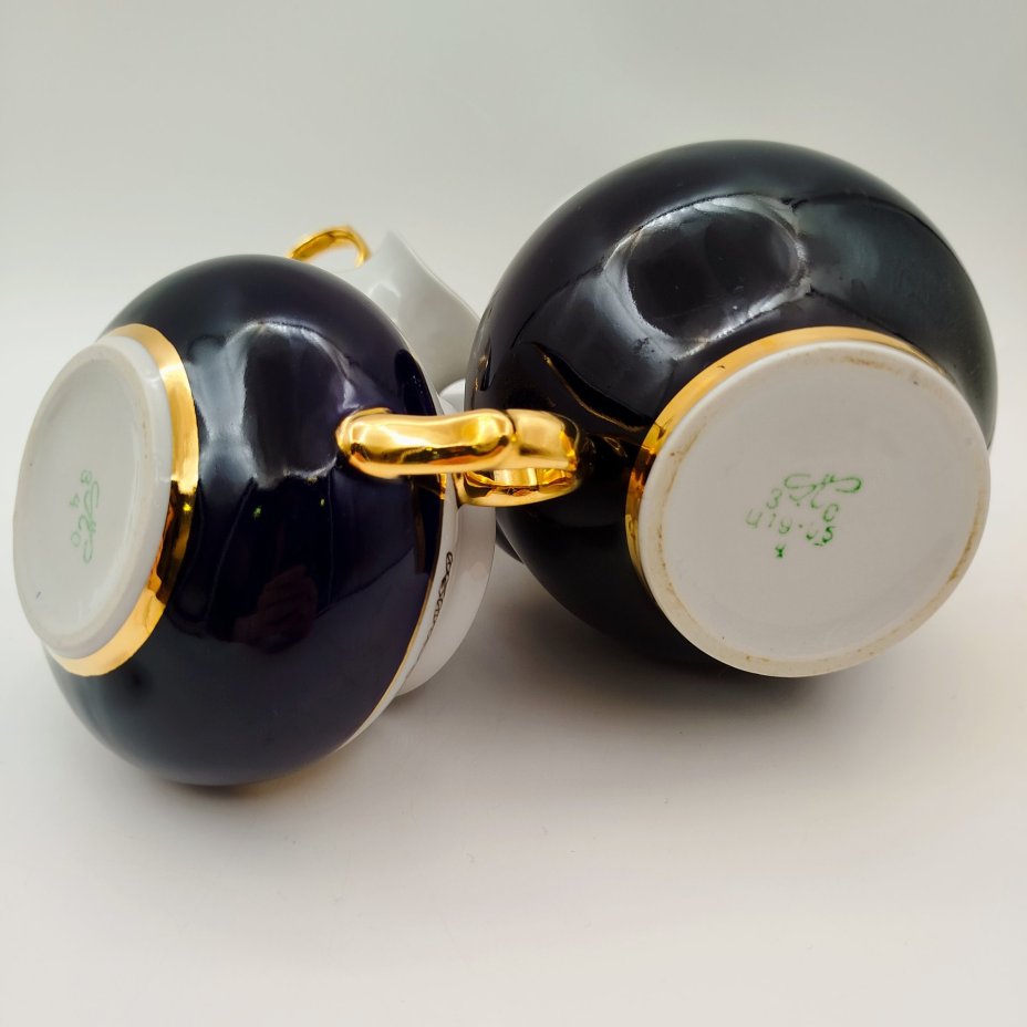 Сервиз кофейный на 6 персон (15 предметов), украшенный цветочнм декором, фарфор, крытье кобальтом, золочение, Полонский фарфоровый завод, СССР, 1980-1991 гг.