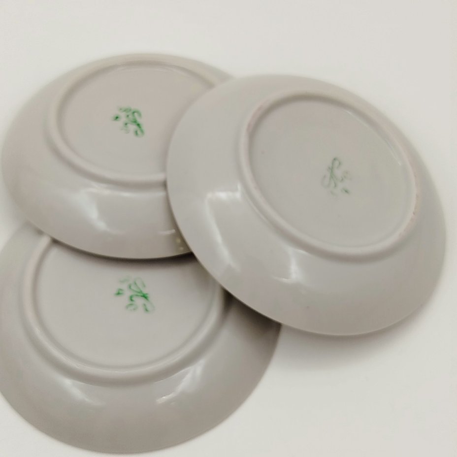 Сервиз кофейный на 6 персон (15 предметов), украшенный цветочнм декором, фарфор, крытье кобальтом, золочение, Полонский фарфоровый завод, СССР, 1980-1991 гг.