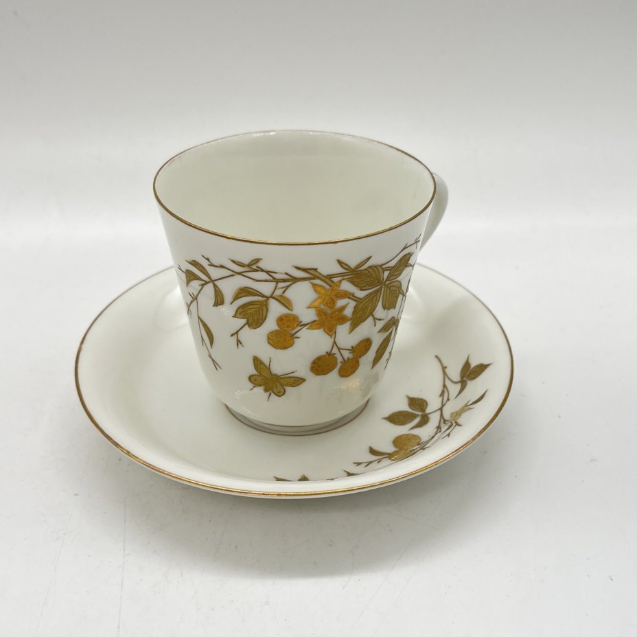 Чайная пара с цветочным декором, фарфор, эмалевая роспись, золочение, Западная Европа, 1890-1920 гг.