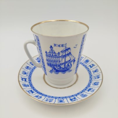 Пара кофейная "Каравелла", фарфор, деколь, золочение, Ленинградский фарфоровый завод (ЛФЗ), СССР, 1970-1992 гг.