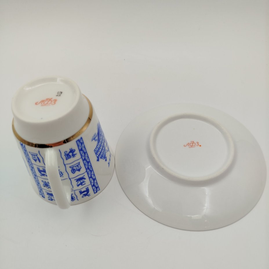 Пара кофейная "Каравелла", фарфор, деколь, золочение, Ленинградский фарфоровый завод (ЛФЗ), СССР, 1970-1992 гг.