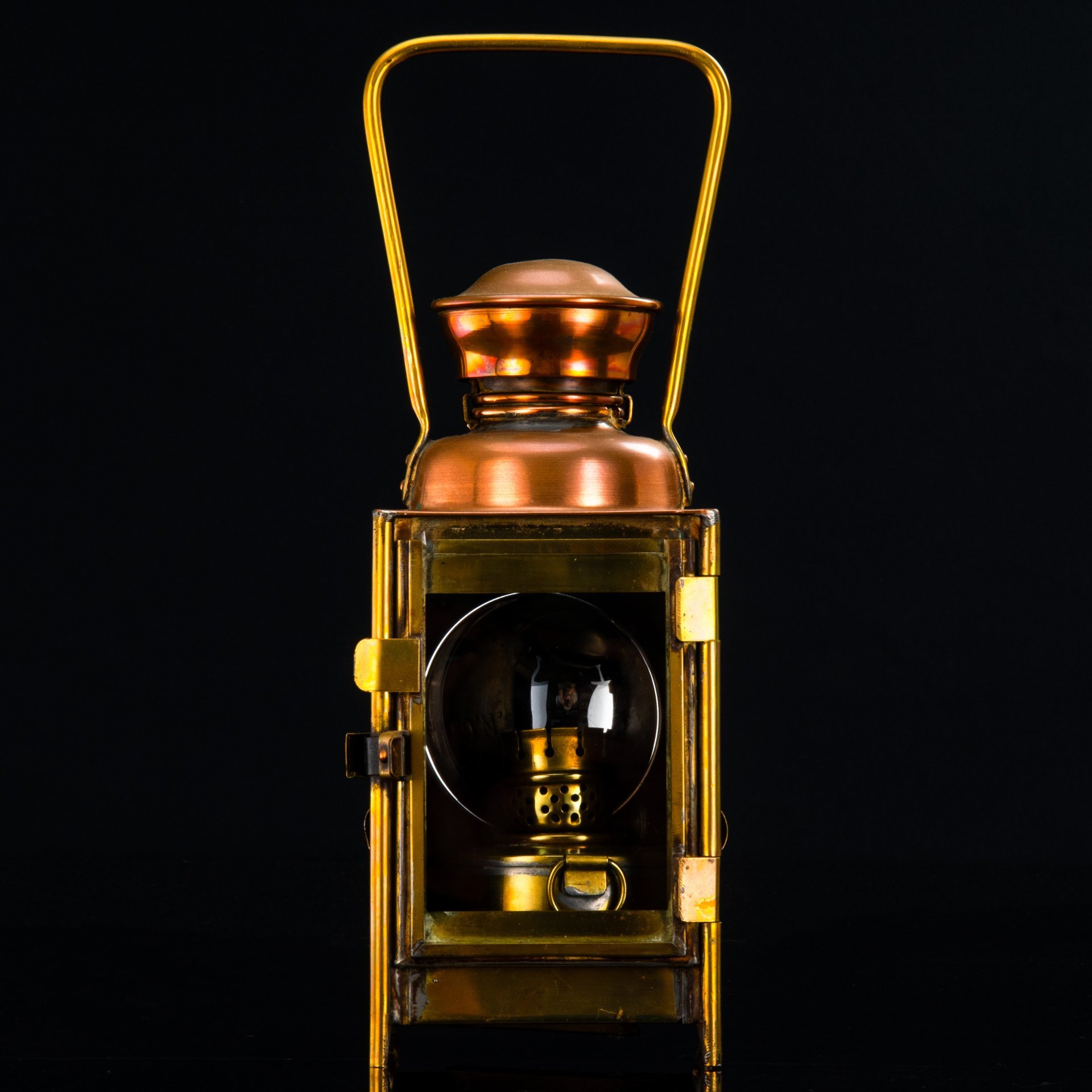 Фонарь керосиновый (железнодорожный), A.Butin