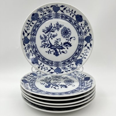 Набор из шести десертных/закусочных тарелок "Луковый узор", "Bohemia inglazed", фарфор, деколь, Чехословакия, 1970-1990 гг.