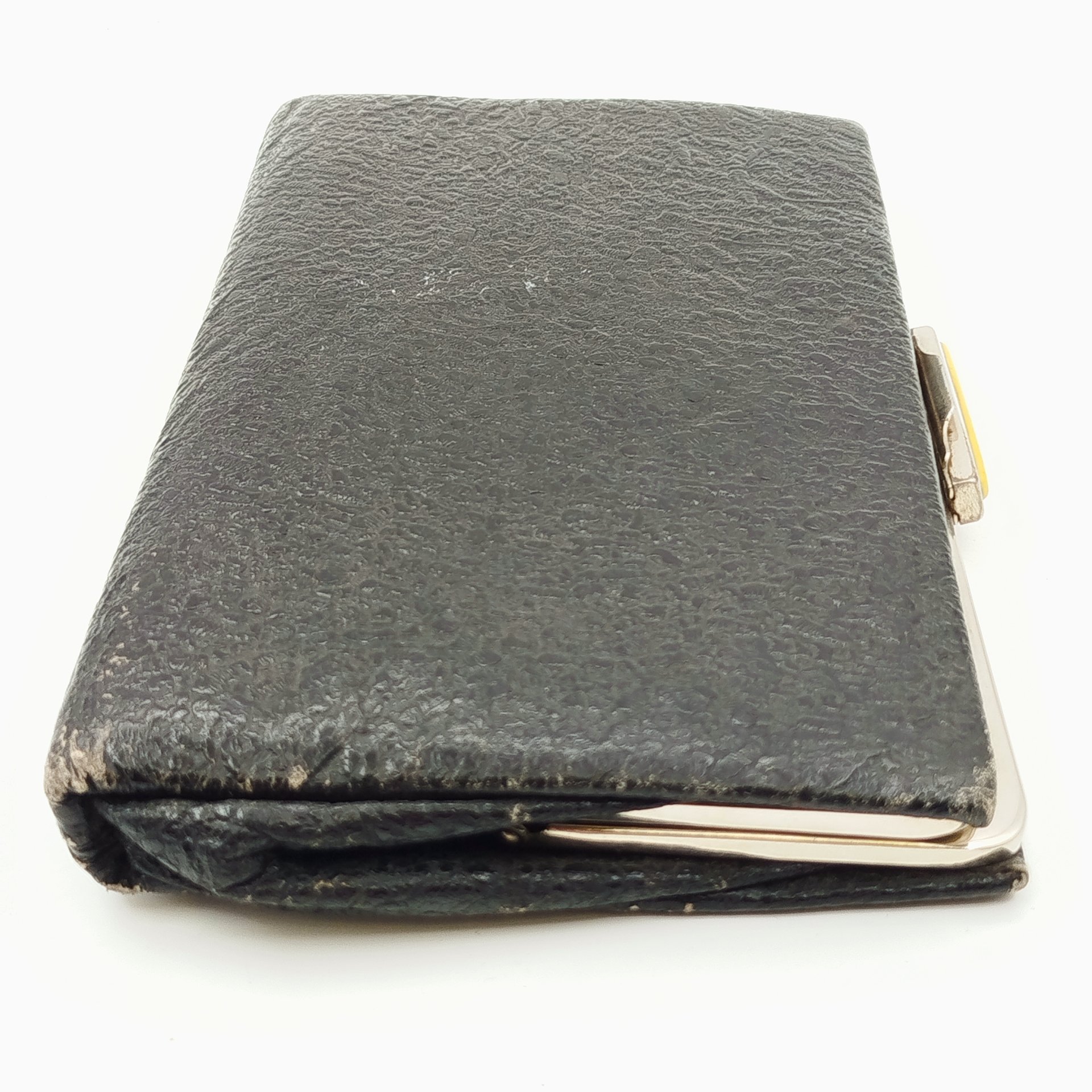 Сумочка дамская театральная (клатч) черного цвета с рифленой поверхностью, фабрика "Красный футлярщик"