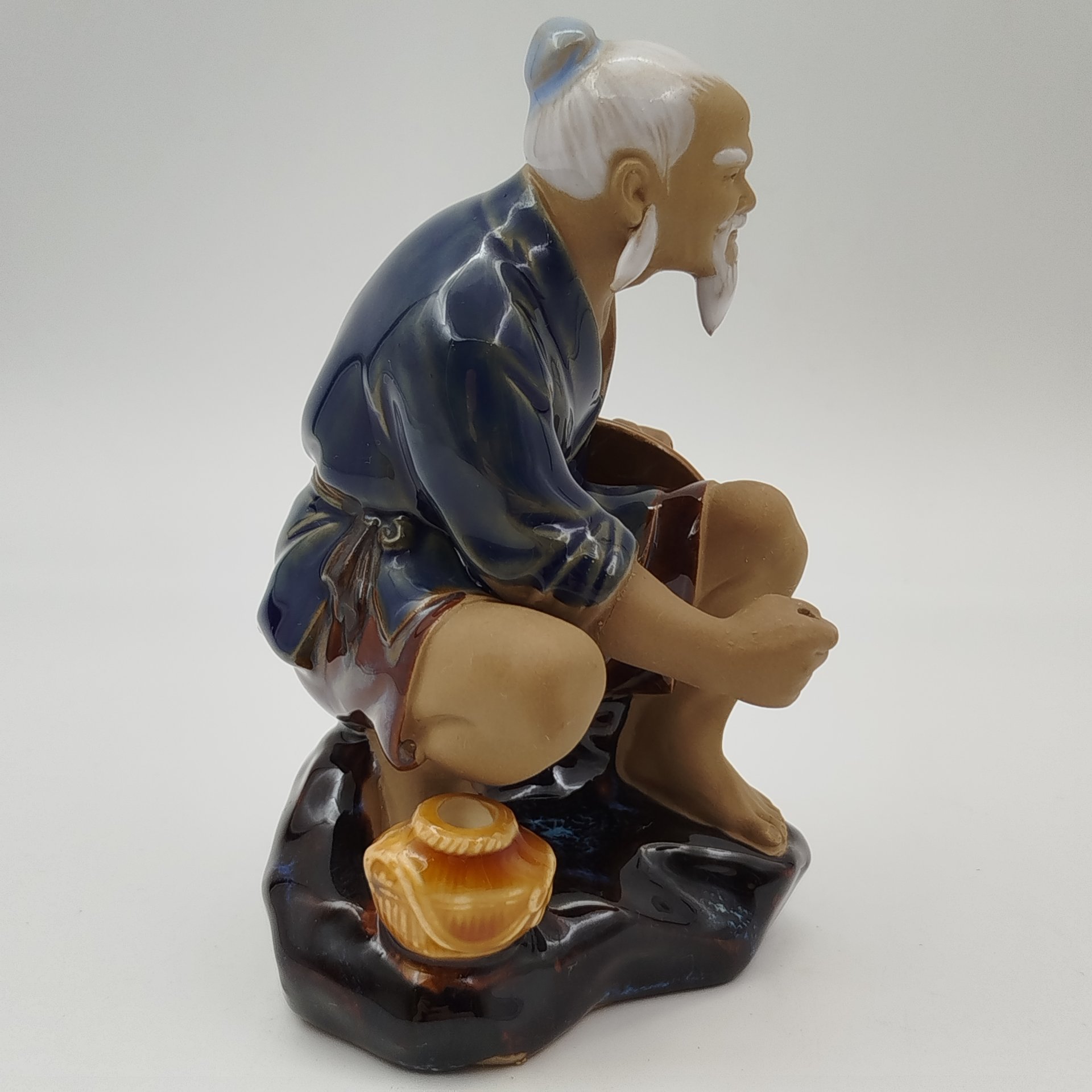 Статуэтка "Старый рыбак", керамика, глазурь, Китай, 1980-2000 гг.