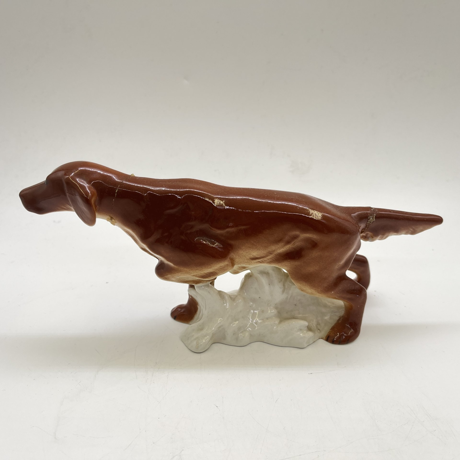 Статуэтка "Ирландский сеттер", скульптор П.П. Веселов, фарфор, Ленинградский фарфоровый завод (ЛФЗ), СССР, 1970-1991 гг.