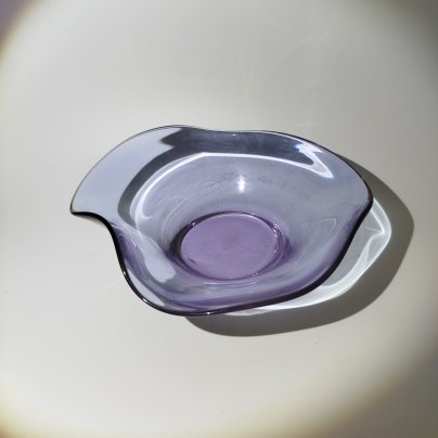 Конфетница абстрактной формы, цветное стекло, СССР, 1970-1980 гг.